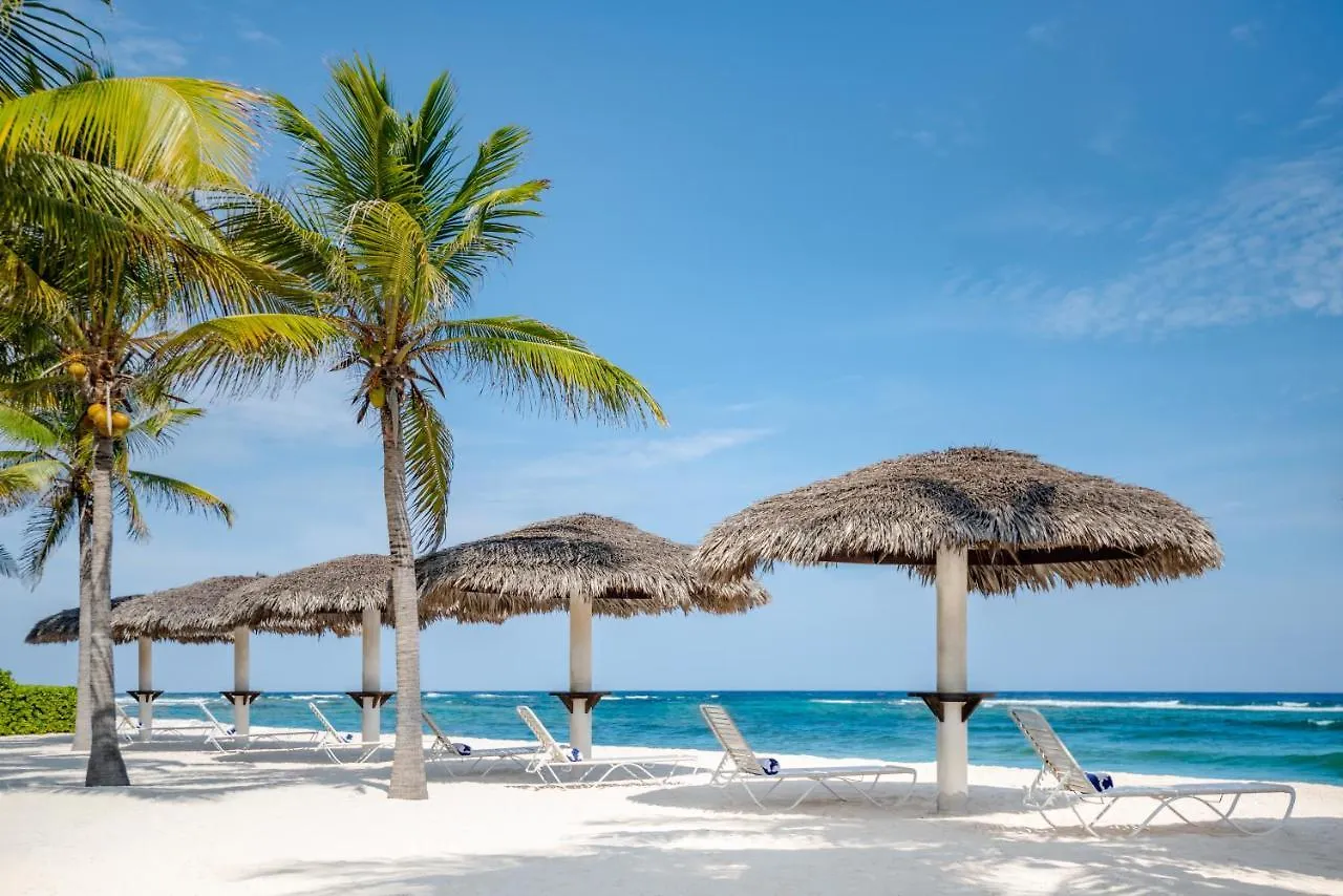 Le Soleil D'Or Hotel Cayman Brac 4*,  Cayman Islands