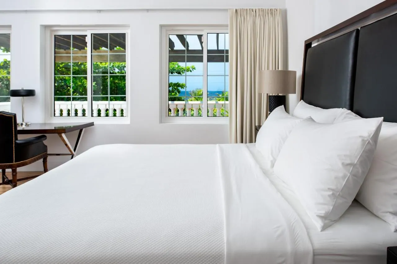 Le Soleil D'Or Hotel West End