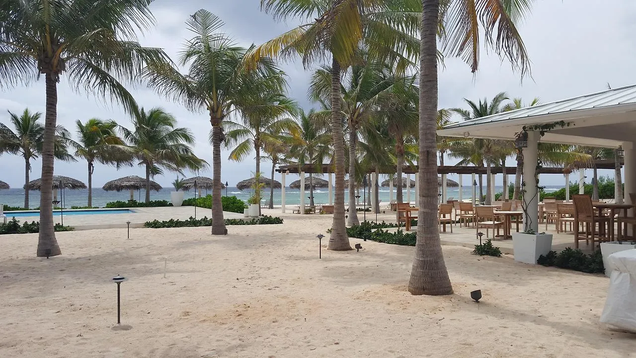 ****  Le Soleil D'Or Hotel West End Ilhas Cayman
